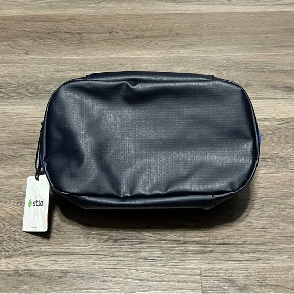 Stio Basin XT Dopp Kit Travel Toiletry Bag Navy Blue Durable MA Asset Management - Picture 5 of 6